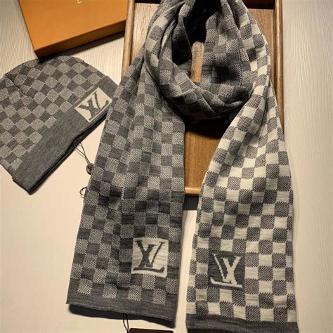 louis vuitton scarf and hat set